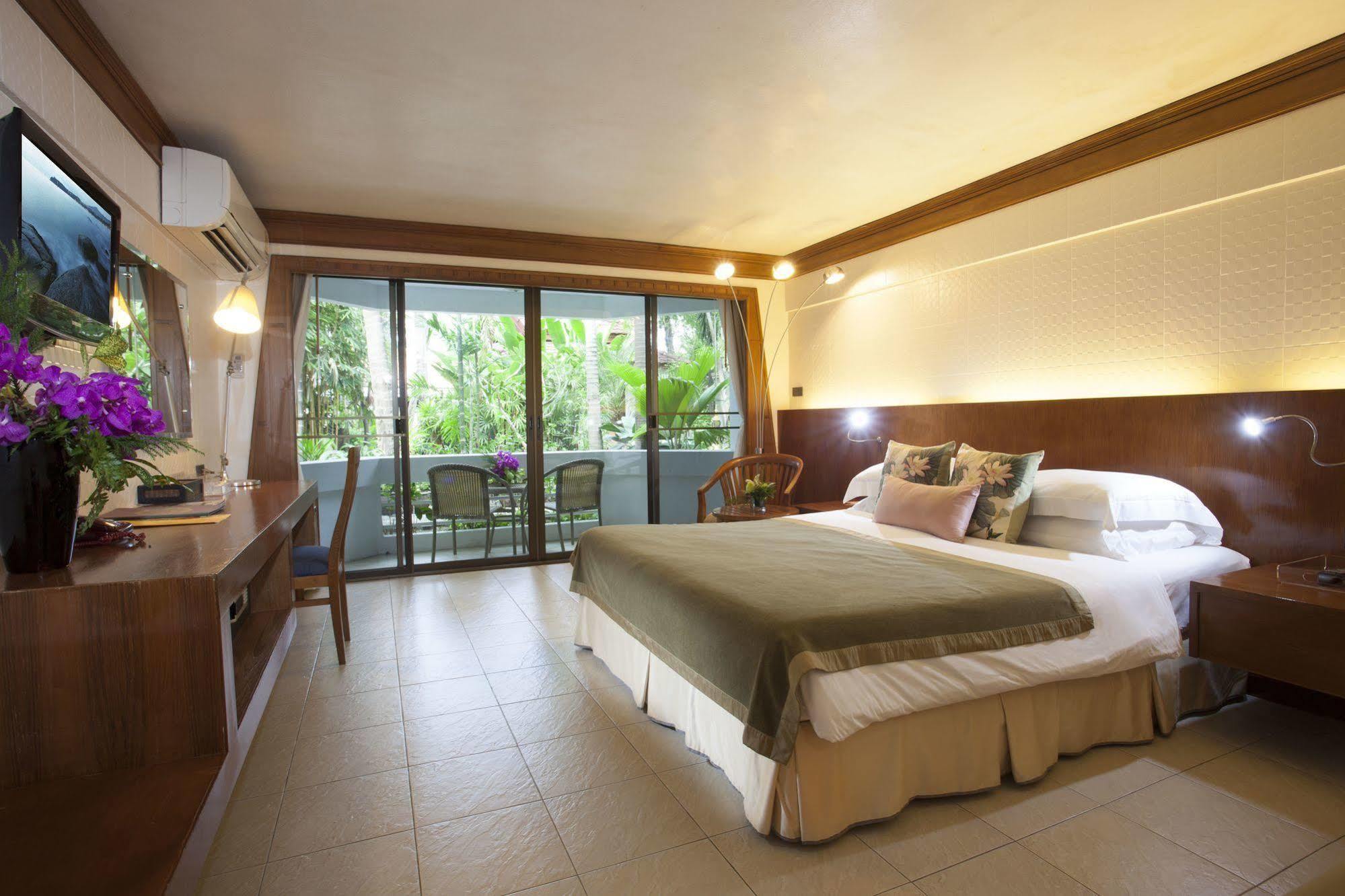 Safari Beach Hotel Patong 3*